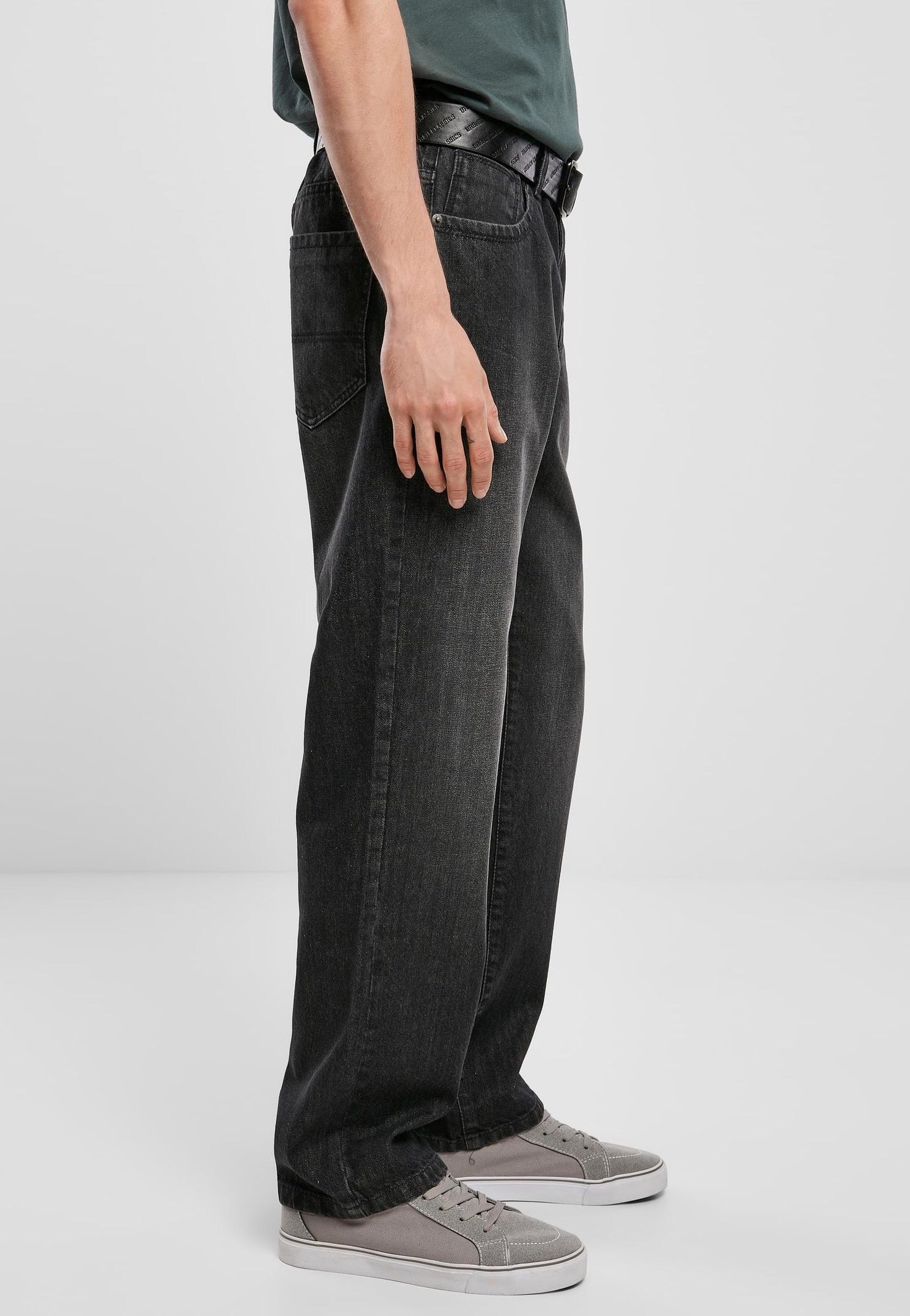 urban-classics-loose-fit-real-black-washed-jean-homme image 2