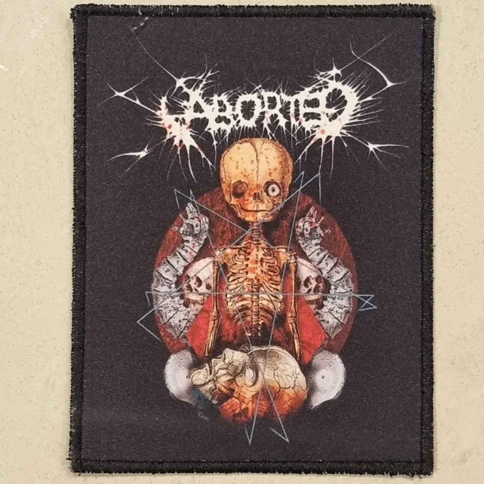 aborted-small-patch-patch-logo-petit-cusson-coudre image 1