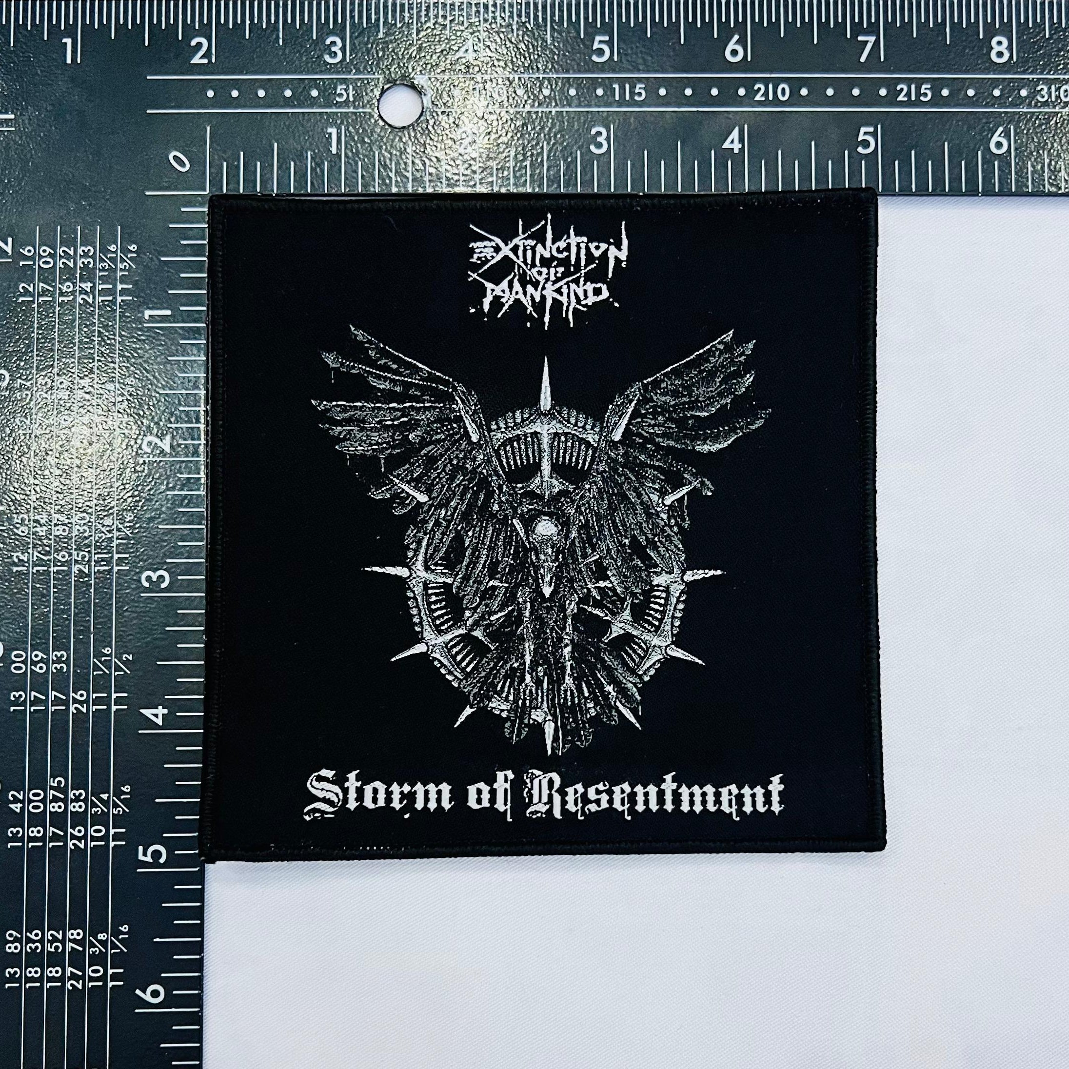 extinction-of-mankind-storm-of-resentment-patch-tiss-bordure-noire image 3