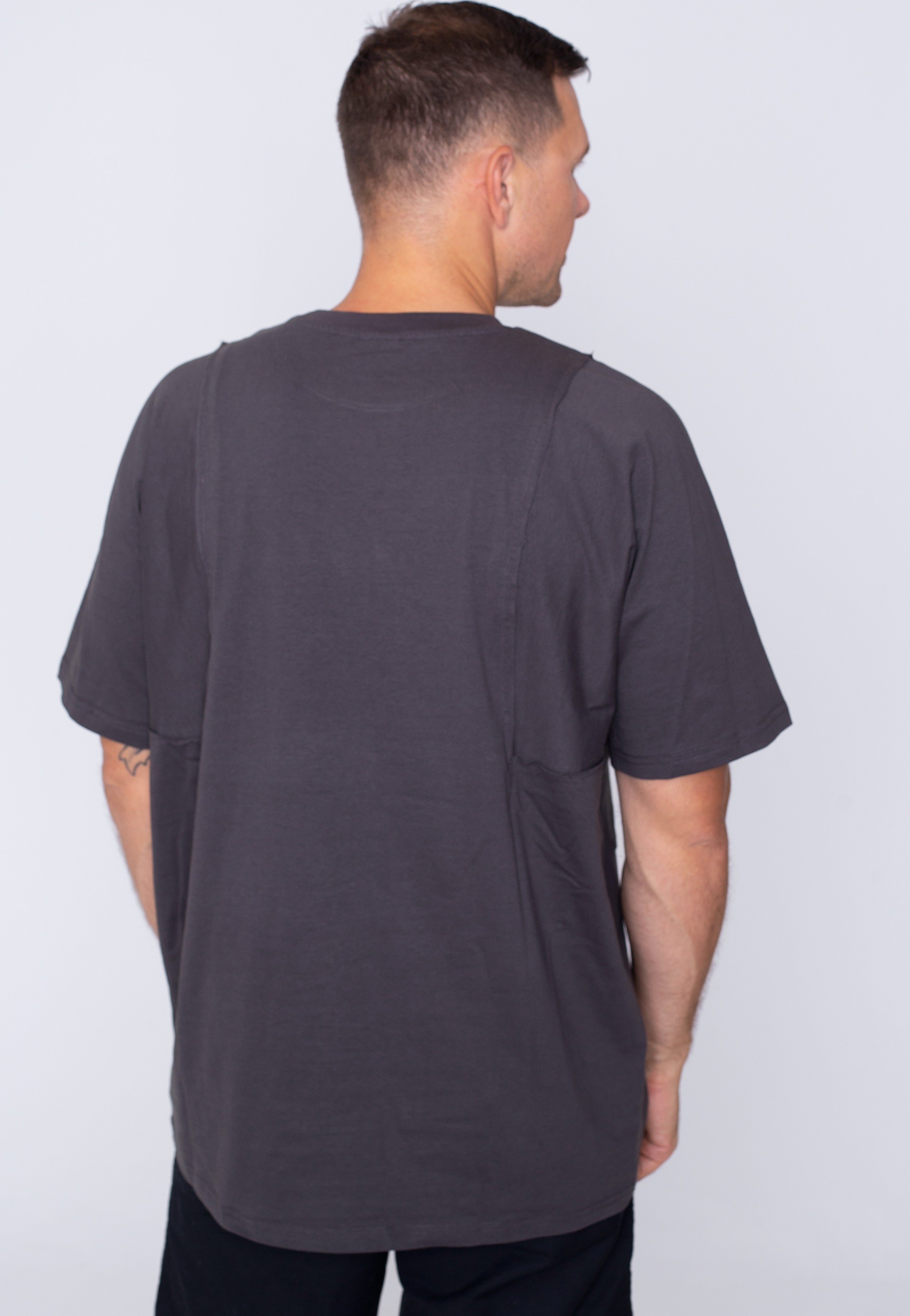 urban-classics-organic-wing-sleeve-black-bird-t-shirt-noir image 4