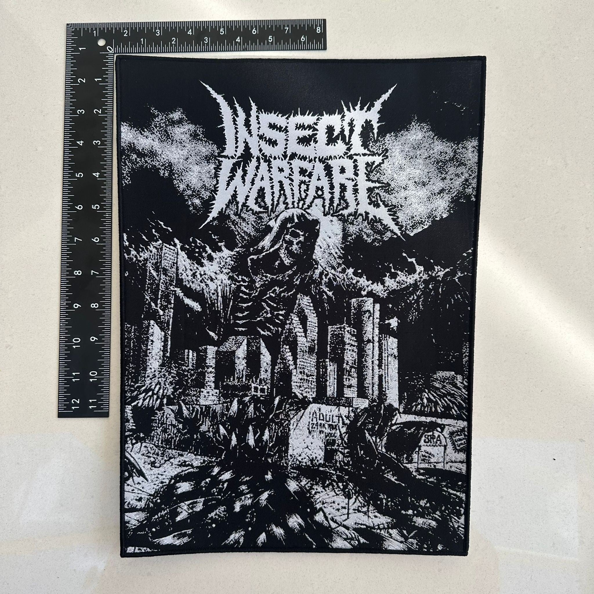 insect-warfare-world-extermination-backpatch-tiss-noir image 2