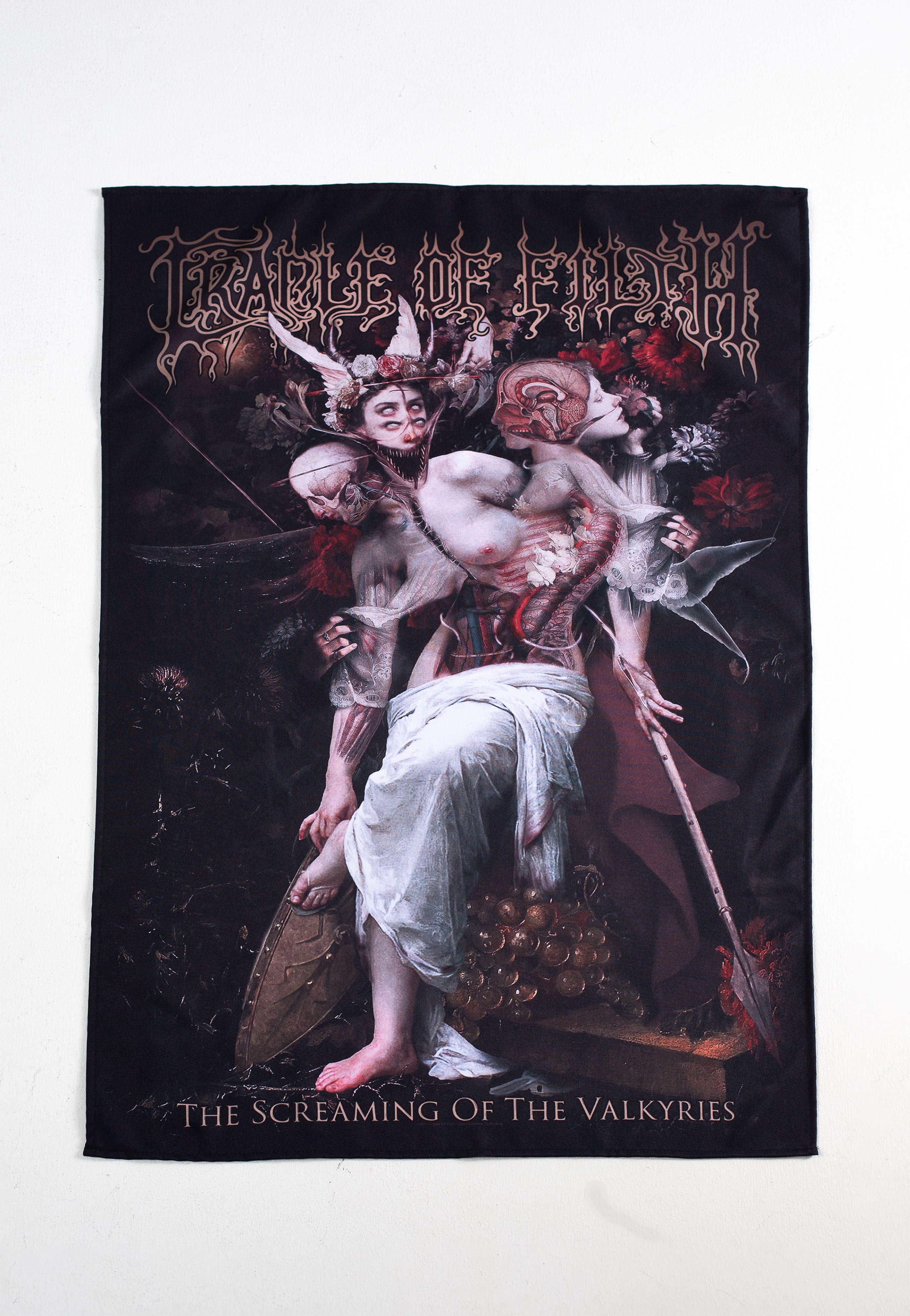 cradle-of-filth-screaming-valkyries-drapeau-multicolore image 1