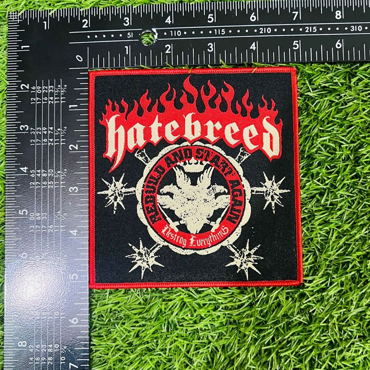 hatebreed-destroy-everything-patch-tiss-bordure-rouge-10cm image 6