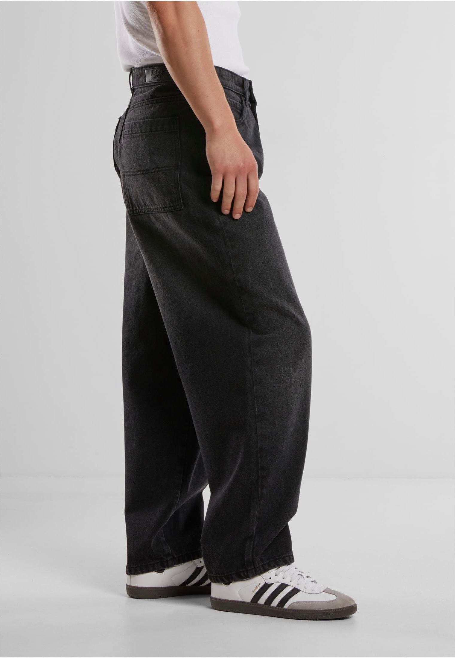 urban-classics-tapered-baggy-jean-noir-d-lav image 5