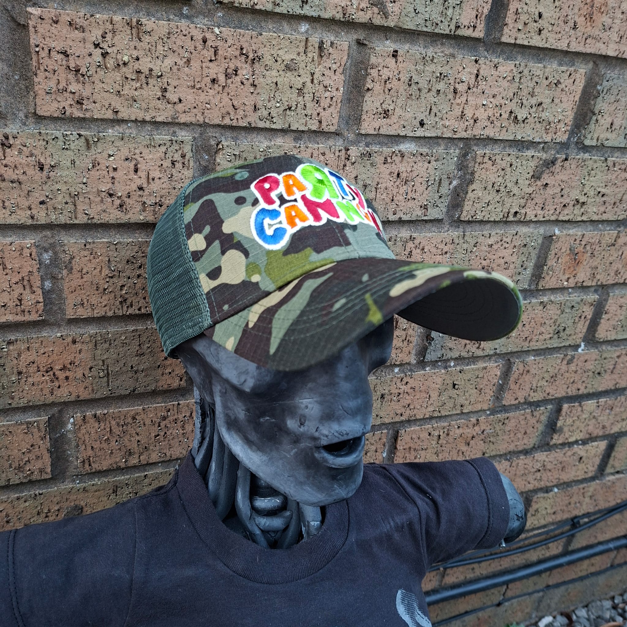 783punx-party-cannon-logo-casquette-trucker-camo-vert image 4