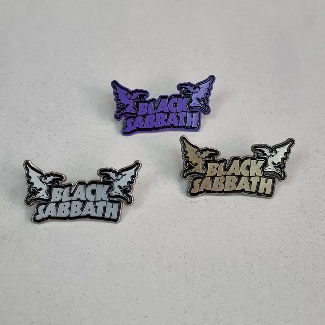 black-sabbath-logo-pin-s-mail-58-mm-violet image 1