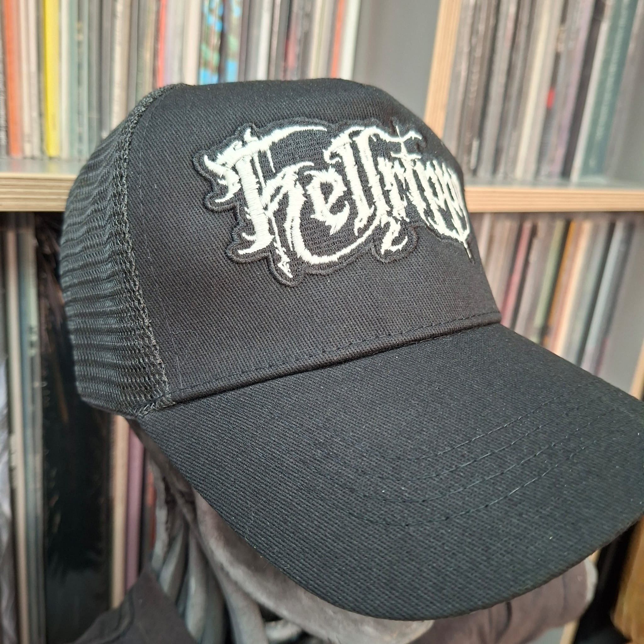 hellripper-logo-casquette-trucker-phosphorescente-brod-e image 5