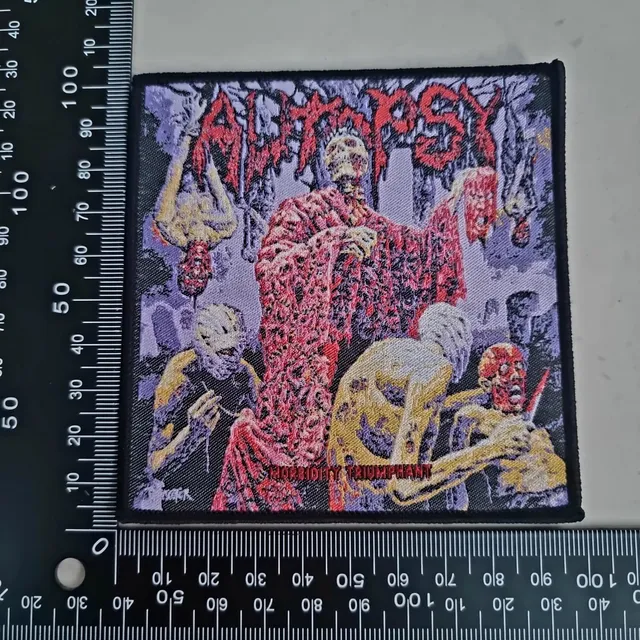 autopsy-morbidity-triumphant-patch-tiss-coudre image 1