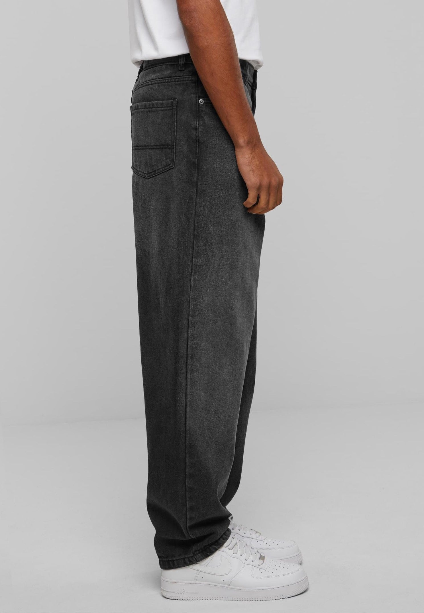 urban-classics-heavy-ounce-baggy-fit-jean-baggy-black-washed image 3