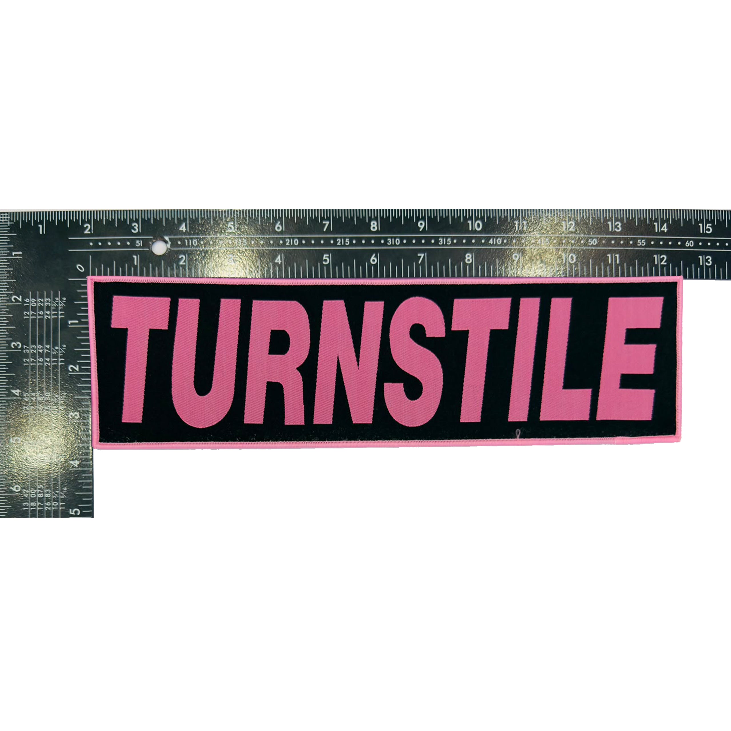 turnstile-logo-patch-tiss-oversized-bordure-noire-30-cm image 5