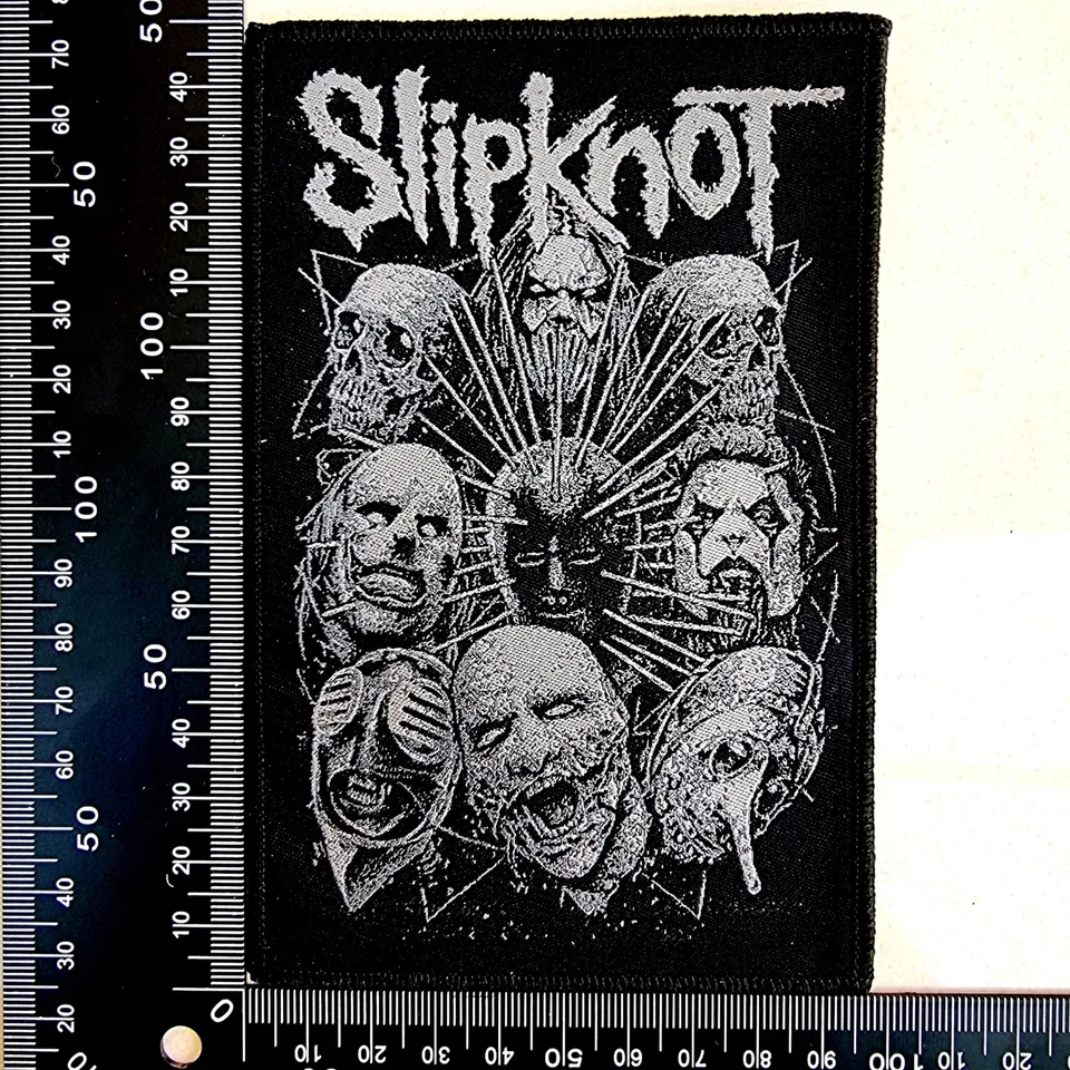 slipknot-masked-slipknot-petit-patch-tiss-noir image 1