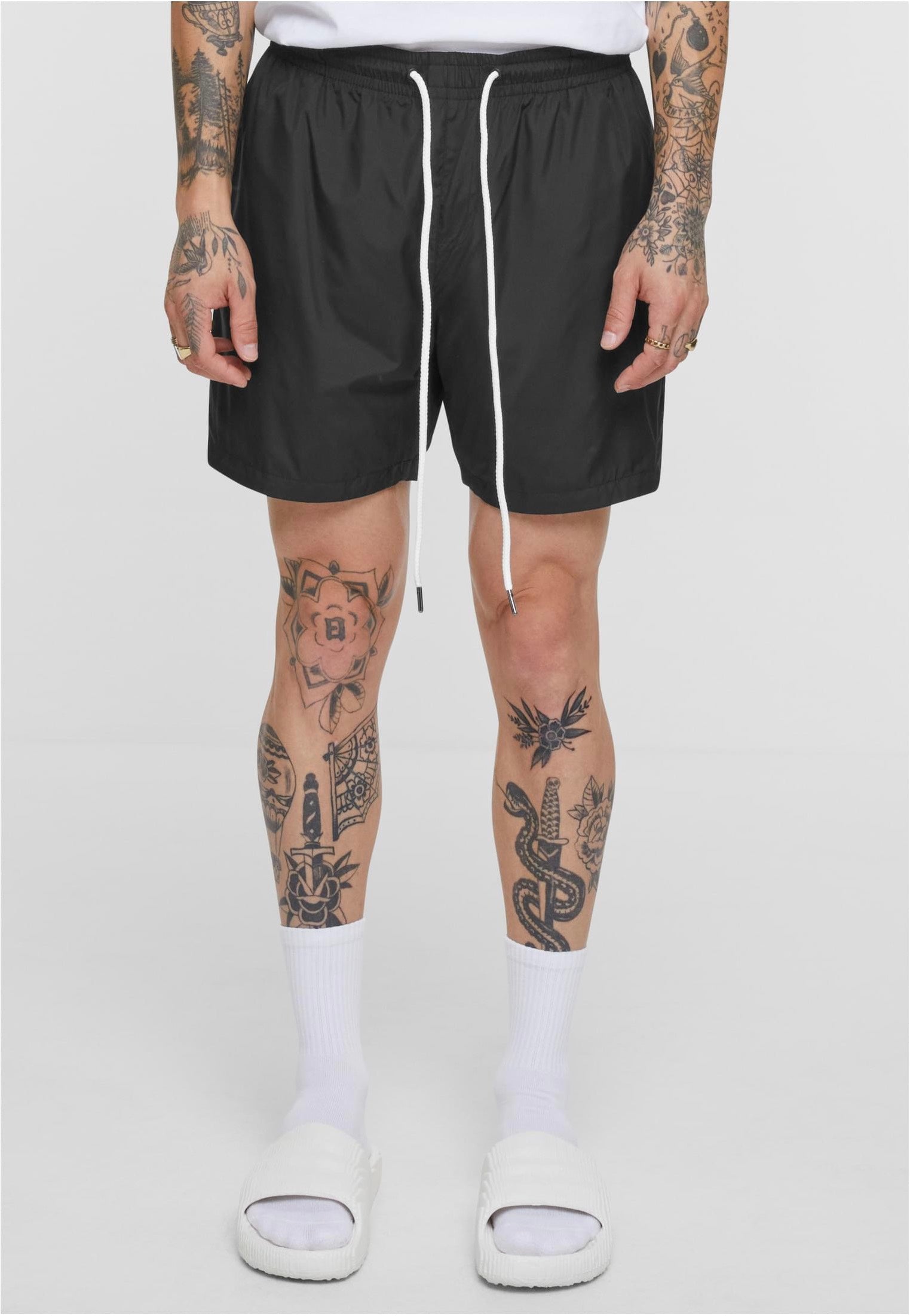 urban-classics-basic-running-black-short-homme-noir image 1