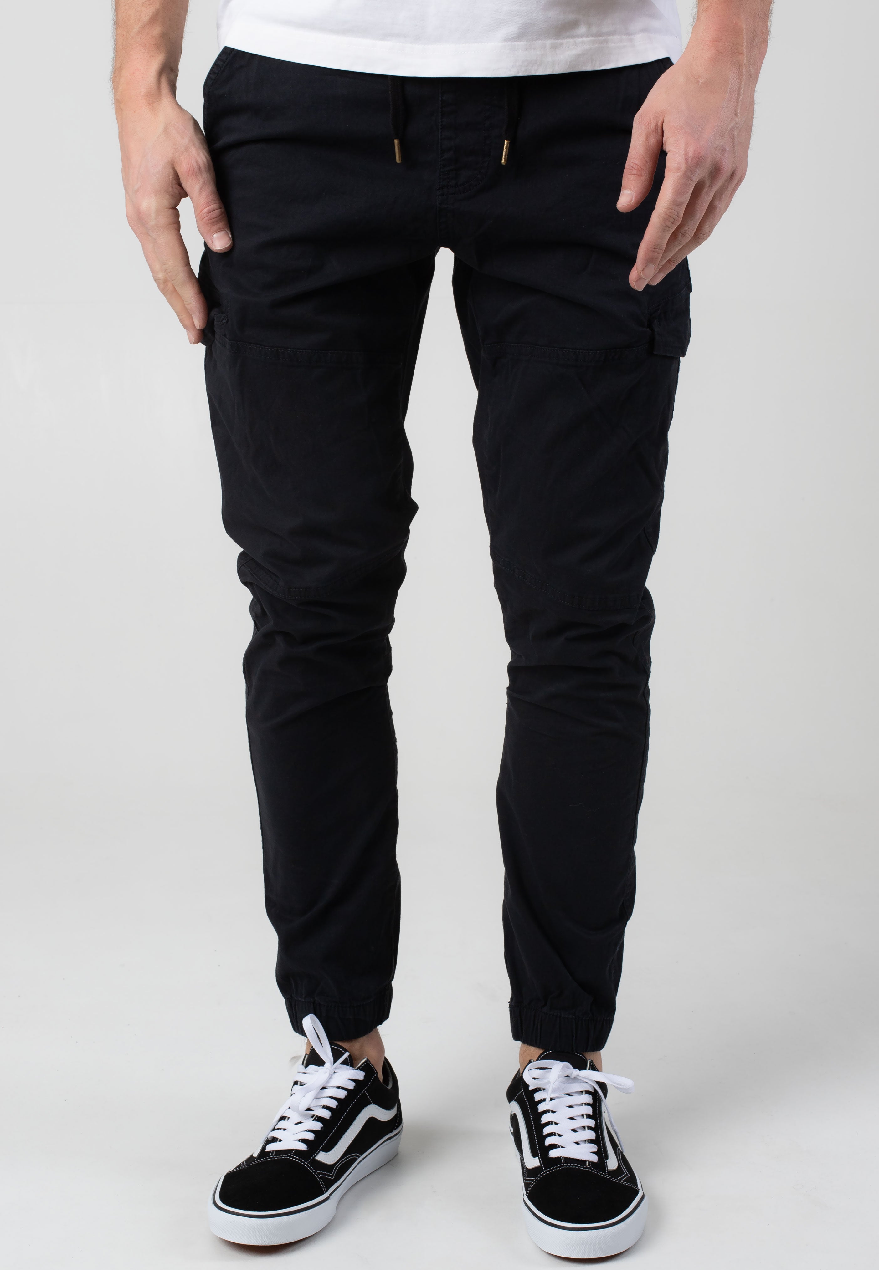 indicode-levino-black-pantalon-cargo-noir-coton-homme image 1
