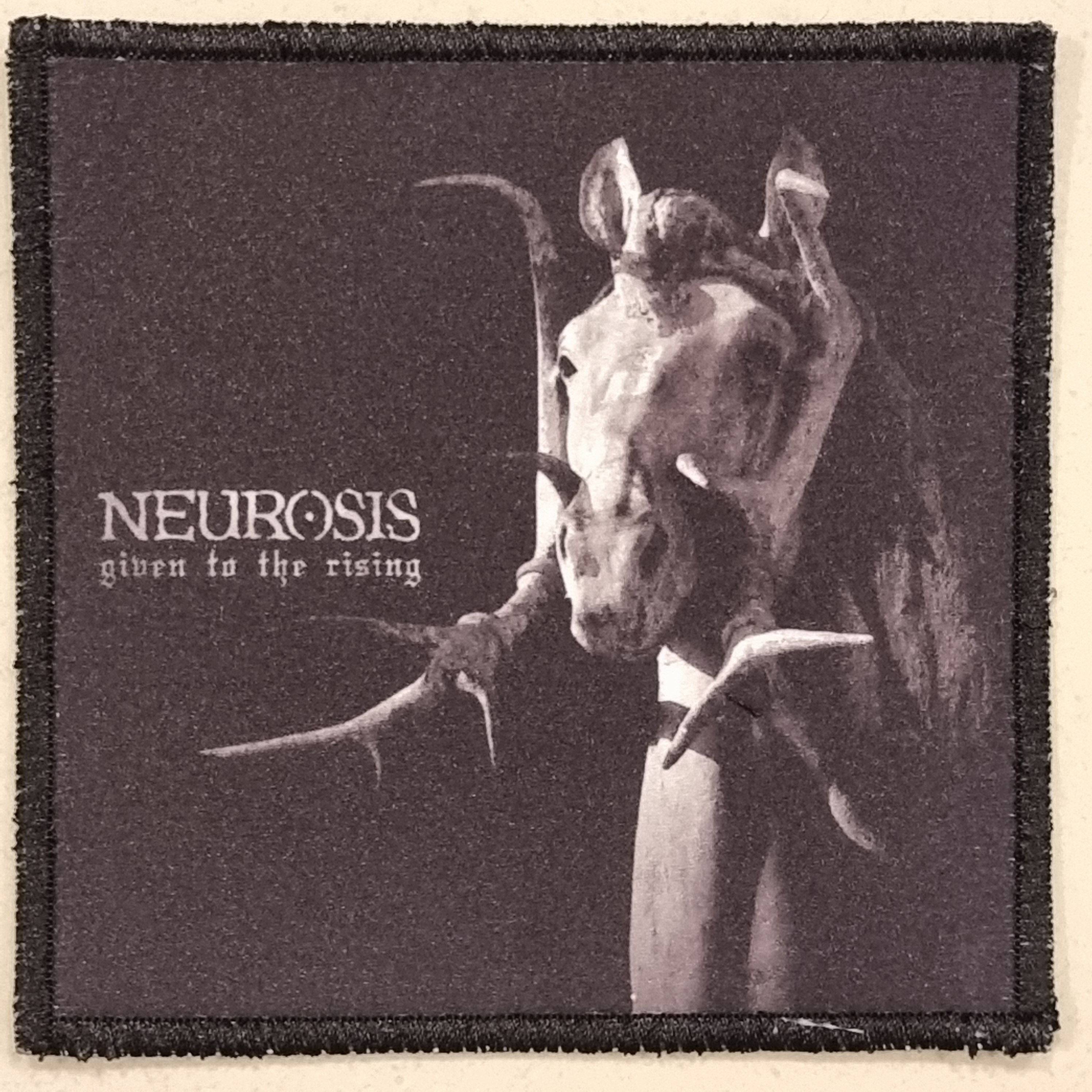 neurosis-given-to-the-rising-patch-coudre-petit-format image 1