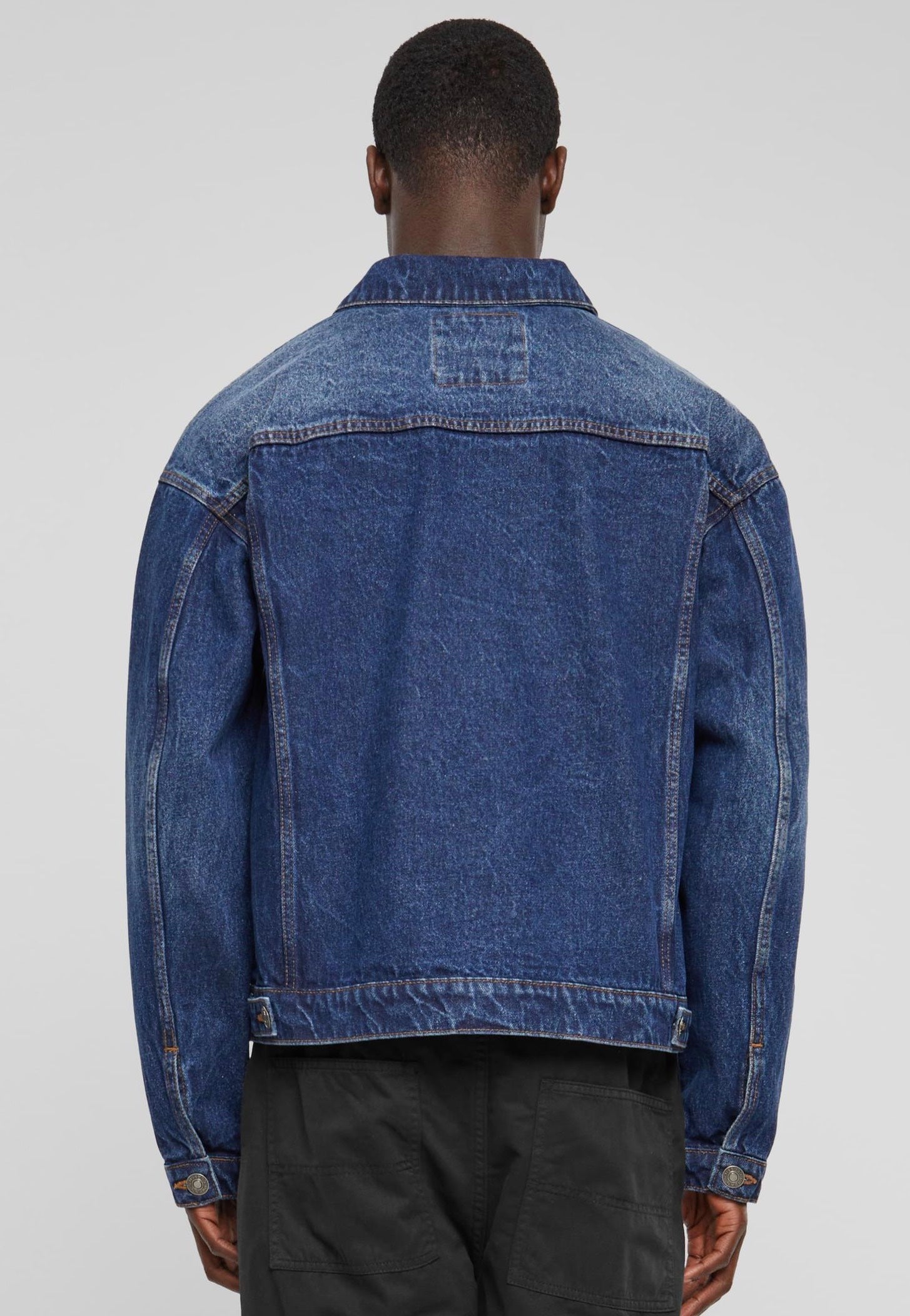 urban-classics-heavy-ounce-boxy-veste-jean-mid-blue-washed image 4