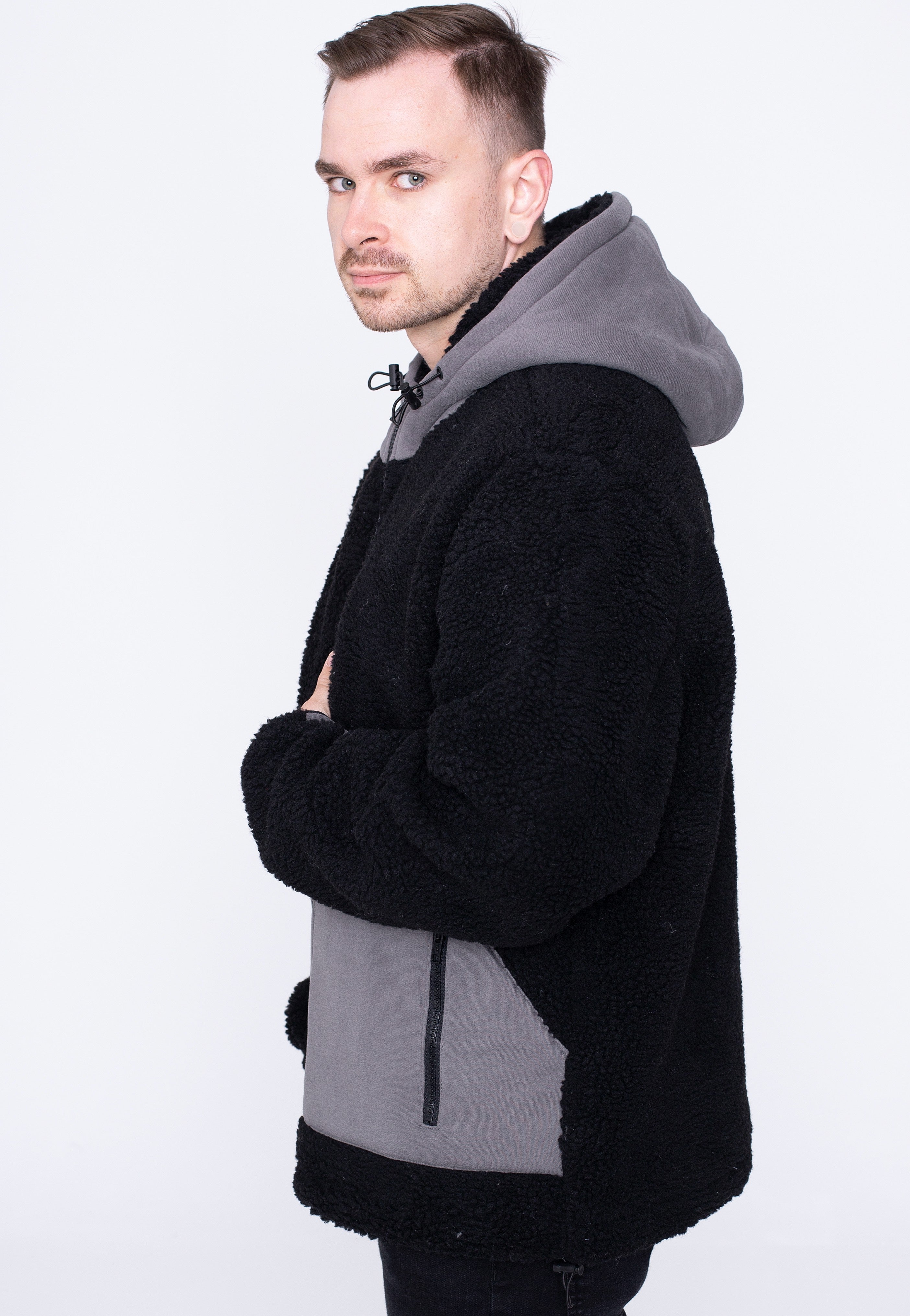 urban-classics-hooded-sherpa-veste-noire-capuche-homme image 5