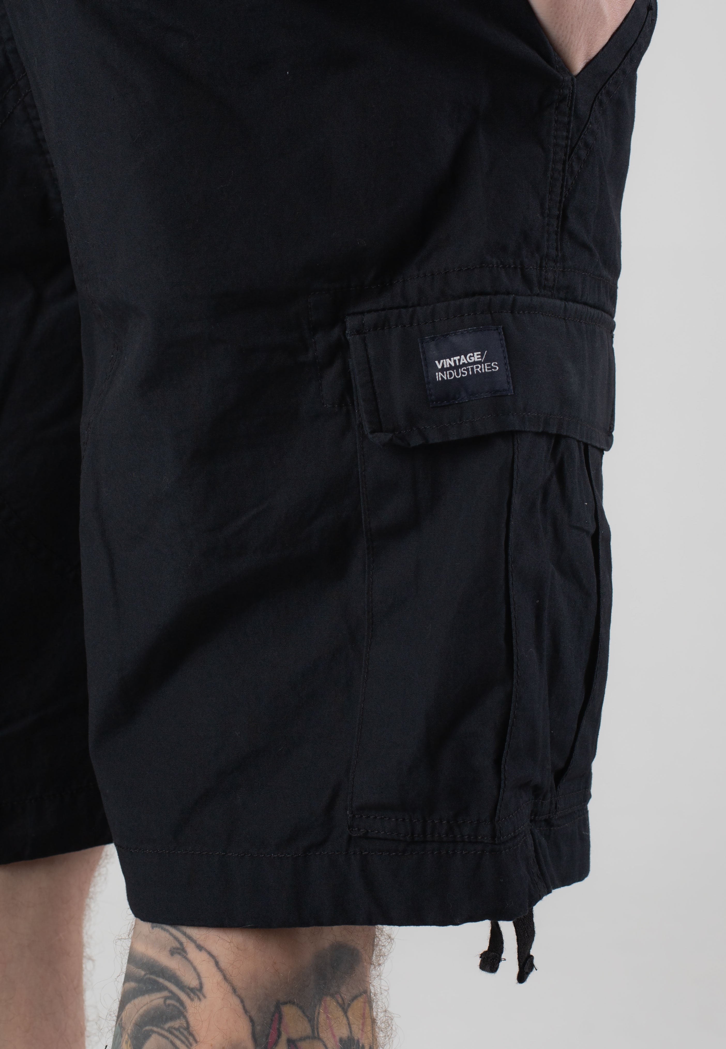 vintage-industries-davis-short-cargo-noir-homme-coton image 4