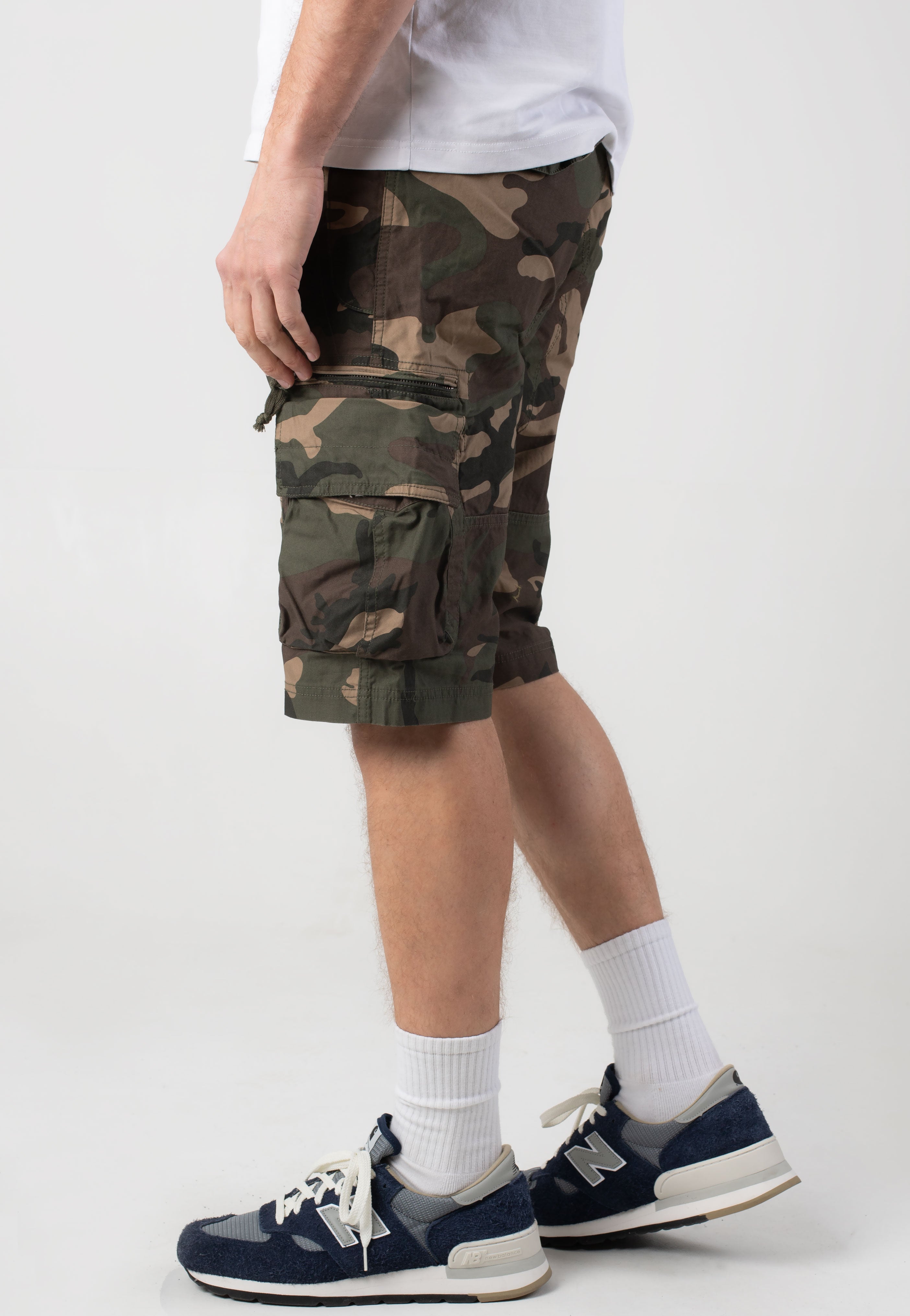 vintage-industries-gandor-woodland-short-cargo-camouflage-coton image 5