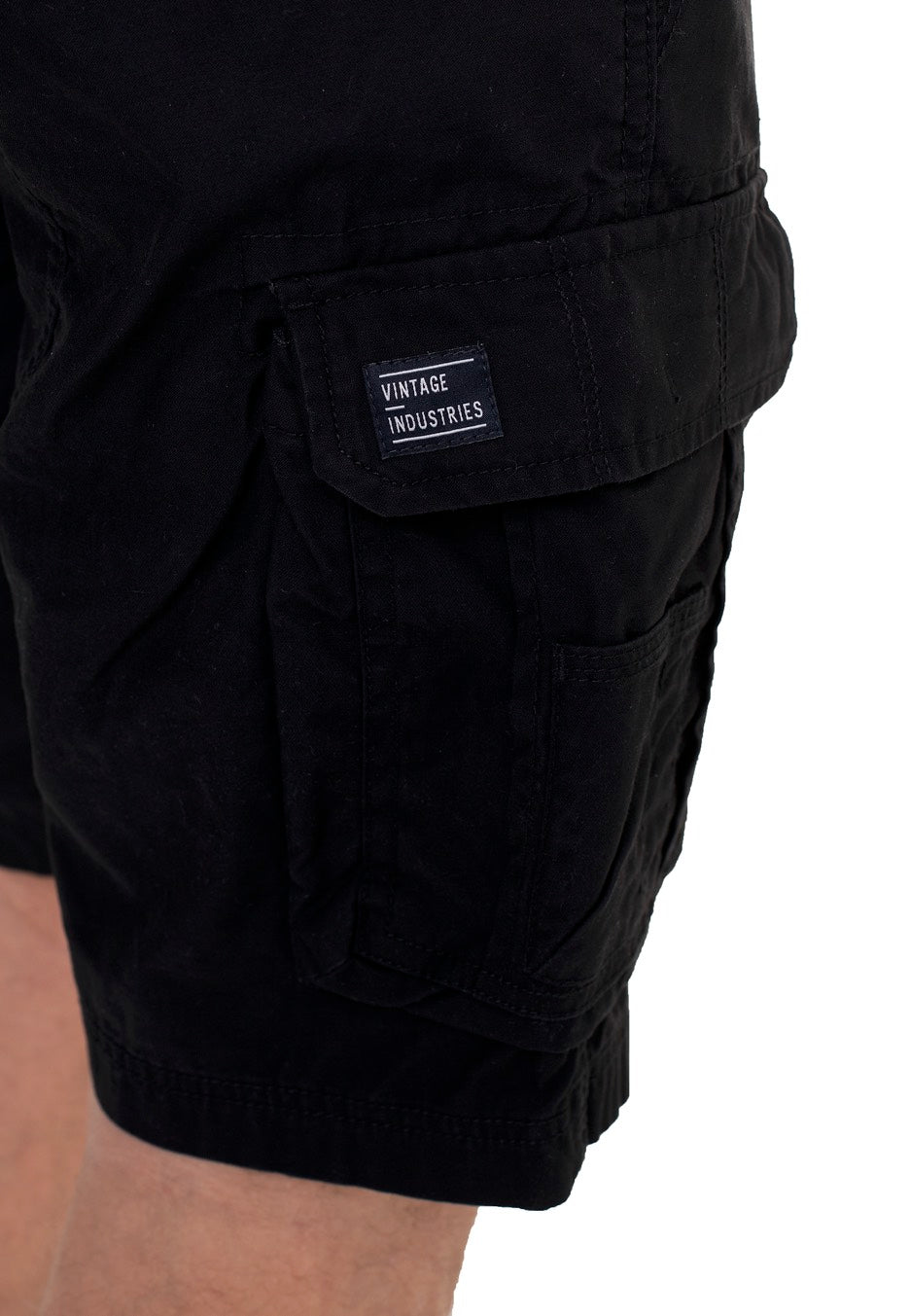 vintage-industries-rowing-black-short-cargo-noir image 4