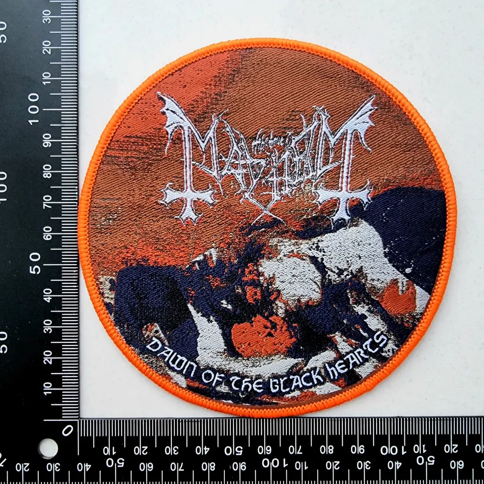 783punx-small-patch-mayhem-dawn-of-the-black-hearts-cusson-bordure-orange image 1