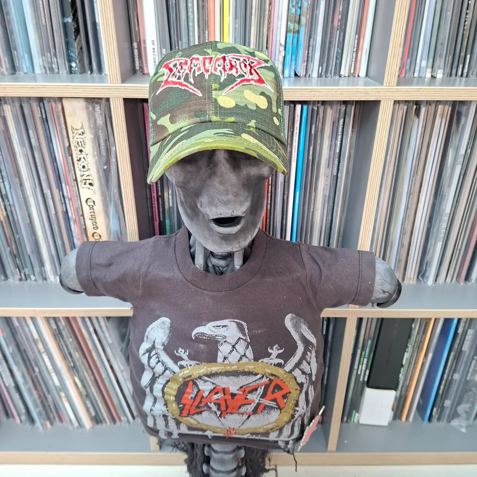 dismember-logo-casquette-trucker-camo-brod-e image 1